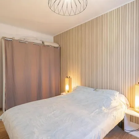 Flowers Apartment *